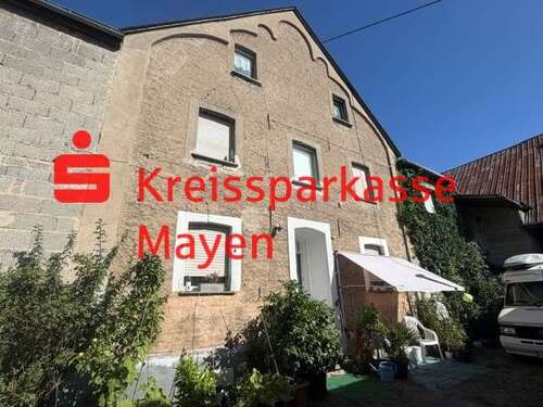 Foto - Haus zum Kaufen in Gering 150.000,00 € 160 m²