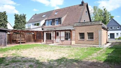 Foto - Haus zum Kaufen in Düsseldorf 829.000,00 € 201 m²