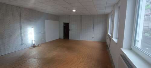 Foto - Halle in Taunusstein 700,00 € 72 m²