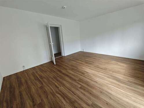 Foto - Wohnung zum Mieten in Chemnitz 195,00 € 39.74 m²