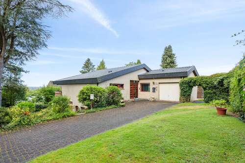 Foto - Haus zum Kaufen in Siegburg 699.000,00 € 184 m²