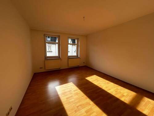 Foto - Wohnung zum Mieten in Oelsnitz 415,00 € 83 m²