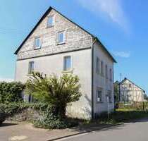 Haus zum Kaufen in Laufersweiler 60.000,00 € 183.06 m²