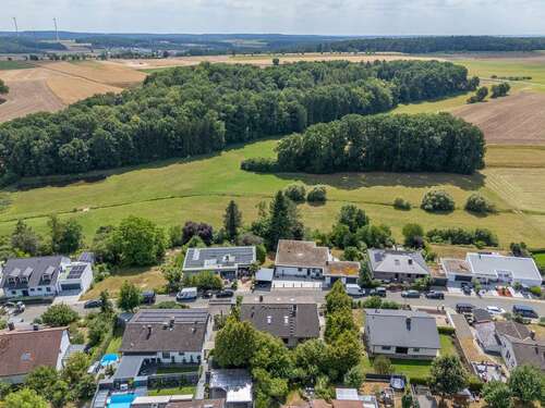 Foto - Haus zum Kaufen in Tuchenbach 649.000,00 € 200 m²