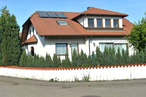 Foto - Haus zum Kaufen in Langenbrettach-Langenbeutingen 595.000,00 € 219 m²