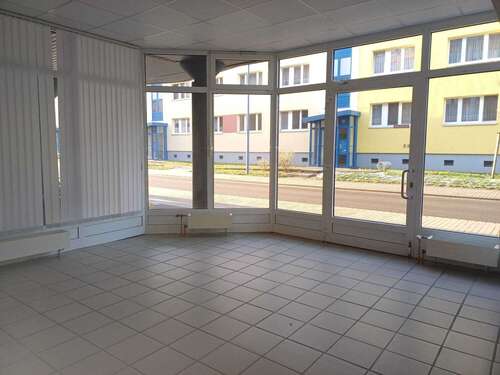 Foto - Büro in Bitterfeld-Wolfen 1.814,25 € 295 m²