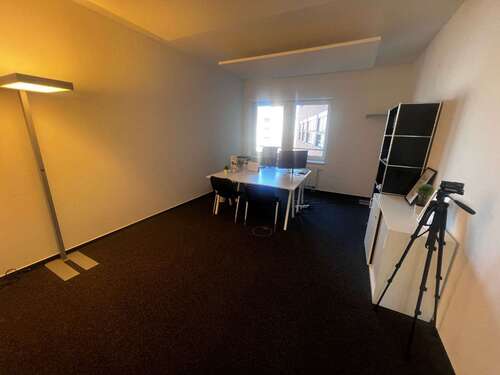 Foto - Büro in Hamburg 600,00 € 36 m² - 600,00 EUR Kaltmiete, ca.  36,00 m²