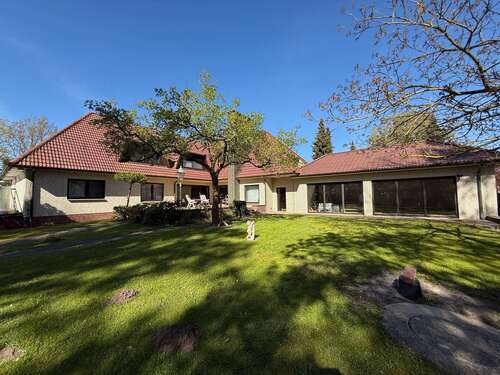 Foto - Haus zum Kaufen in Barum 898.000,00 € 415 m²