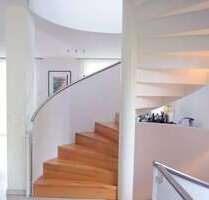 Haus zum Mieten in Weinheim 3.200,00 € 262 m²