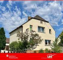 Haus zum Kaufen in Massen 190.000,00 € 135 m²
