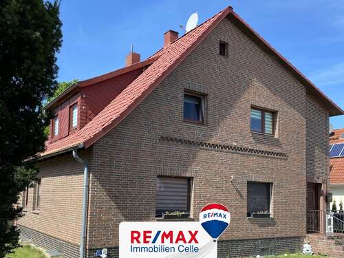 Foto - Haus zum Kaufen in Unterlüß 260.000,00 € 179 m²