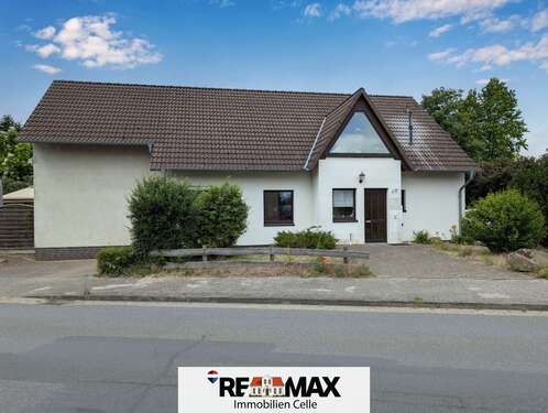 Foto - Haus zum Kaufen in Leiferde 199.000,00 € 100.15 m²