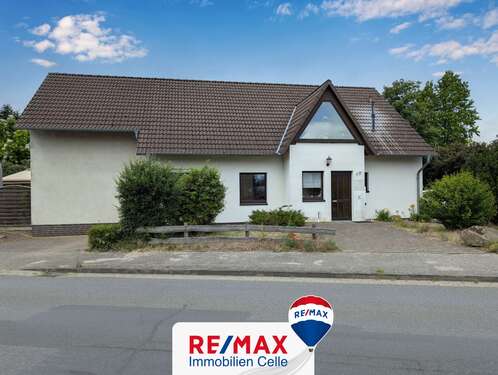 Foto - Haus zum Kaufen in Leiferde 199.000,00 € 100.15 m²