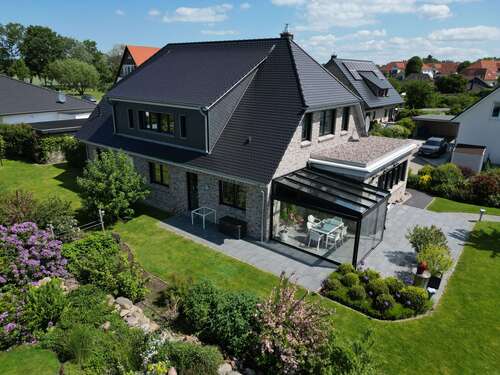 Foto - Haus zum Kaufen in Elmenhorst 1.500.000,00 € 288 m²