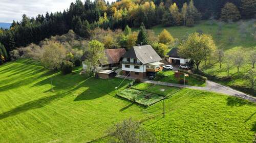 Foto - Haus zum Kaufen in BiberachBaden 690.000,00 € 194 m²