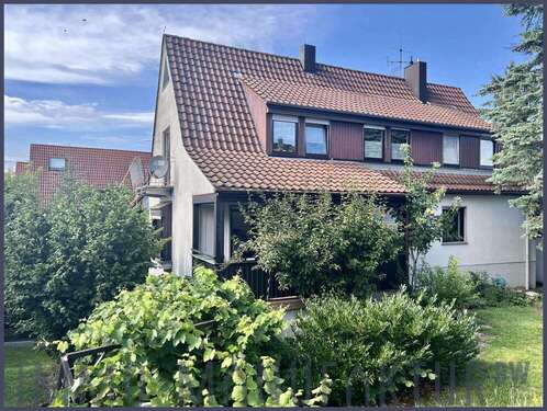 Foto - Haus zum Kaufen in Stuttgart 999.999,00 € 235.4 m²