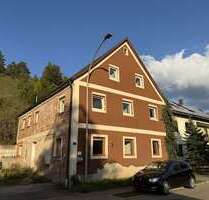 Haus zum Kaufen in Hohenburg 159.000,00 € 200 m²