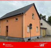 Haus zum Kaufen in Senftenberg 120.000,00 € 200 m²