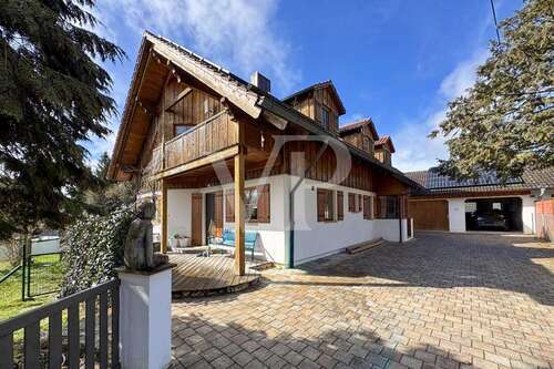 Foto - Haus zum Kaufen in Hettenshausen Winden 800.000,00 € 183 m²