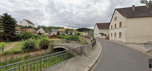 Foto - Haus zum Kaufen in Jeckenbach 149.000,00 € 190.27 m²