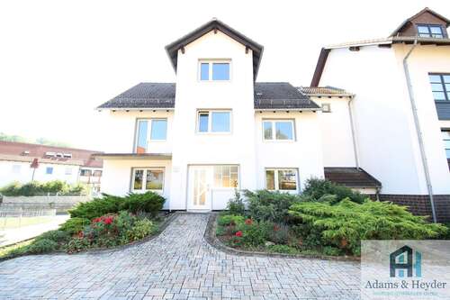 Foto - Haus zum Kaufen in Knüllwald 150.000,00 € 230 m²