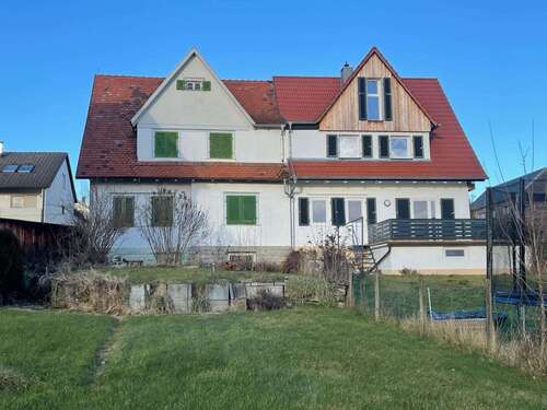 Foto - Haus zum Kaufen in Stuttgart - Weilimdorf 680.000,00 € 122 m²