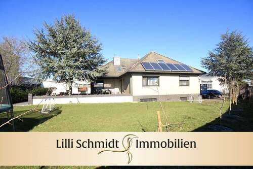 Foto - Haus zum Kaufen in Stuhr 480.000,00 € 220 m²