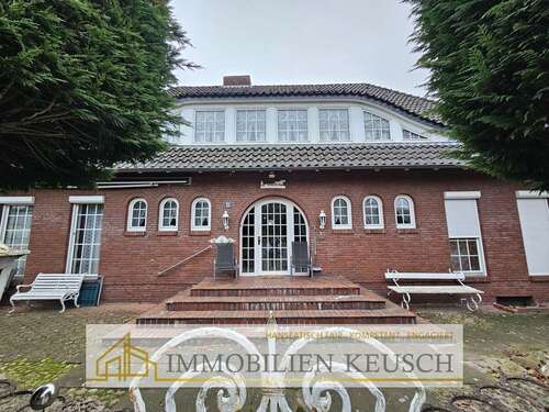 Foto - Haus zum Kaufen in Achim 463.000,00 € 272.59 m²