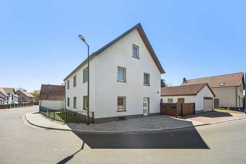 Foto - Haus zum Kaufen in Rötha OT: Oelzschau 238.500,00 € 180 m²