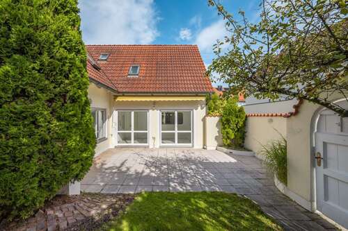 Foto - Haus zum Kaufen in Augsburg 699.000,00 € 150.53 m²