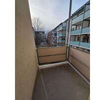 Wohnung zum Mieten in Chemnitz 225,00 € 54.43 m²