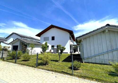 Foto - Haus zum Kaufen in Hengersberg 499.000,00 € 118.53 m²