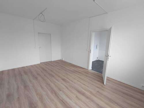 Foto - Wohnung zum Mieten in Weißandt-Gölzau 304,00 € 61 m²