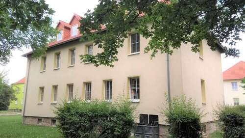 Foto - Wohnung zum Mieten in Braunsbedra 384,00 € 69.7 m²