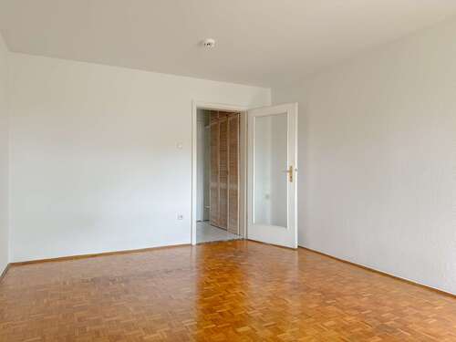Foto - Wohnung zum Kaufen in München 240.000,00 € 29.47 m²