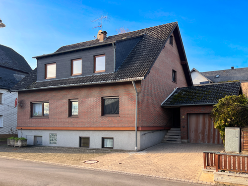 Foto - Haus zum Kaufen in Beltheim 269.000,00 € 173.87 m²