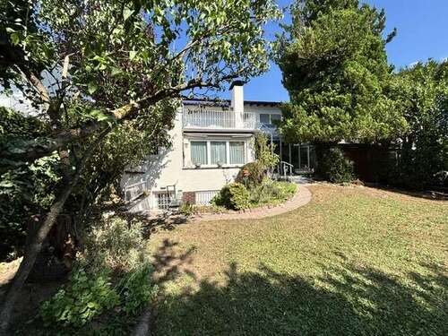 Foto - Haus zum Kaufen in Dreieich 928.000,00 € 191.67 m²