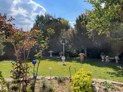 Foto - Haus zum Kaufen in Dreieich 928.000,00 € 191.67 m²