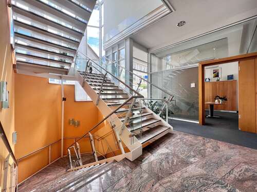 Foto - Büro in Neuhaus am Rennweg 3.952,00 € 608 m²
