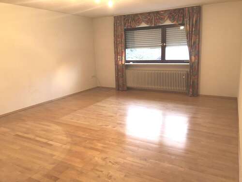 Foto - Wohnung zum Mieten in Ehrstädt 1.160,00 € 145 m²