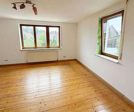 Foto - Wohnung zum Kaufen in Uttenreuth 256.000,00 € 86 m²