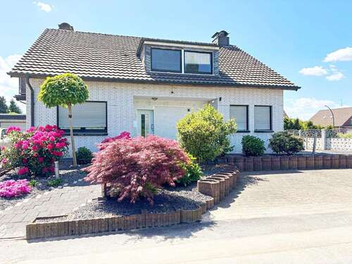 Foto - Haus zum Kaufen in Duisburg 620.000,00 € 275.84 m²