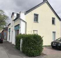 Haus zum Kaufen in Duisburg 970.000,00 € 332.7 m²