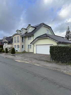 Foto - Haus zum Kaufen in Lage 835.200,00 € 464 m²