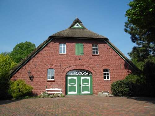 Foto - Haus zum Kaufen in Stadland 849.000,00 € 245 m²