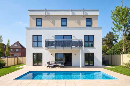 Foto - Haus zum Kaufen in Grevenbroich - Wevelinghoven 1.659.000,00 € 320 m²
