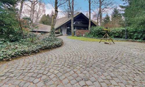 Foto - Haus zum Kaufen in Niedernhausen 1.650.000,00 € 82 m²