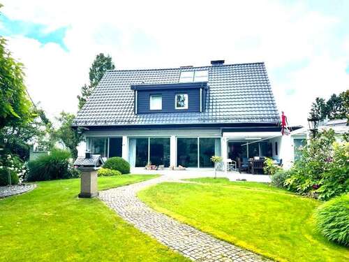 Foto - Haus zum Kaufen in Krefeld 1.190.000,00 € 210 m²