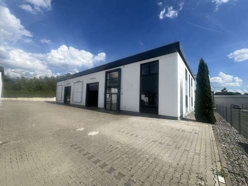 Foto - Halle in Braunschweig 3.980,00 € 375 m²