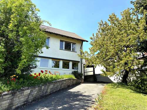 Foto - Haus zum Kaufen in Neuffen 557.000,00 € 245 m²